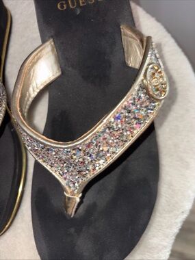 GUESS Gold Multicolor Glitter Sandals woman’s size 8